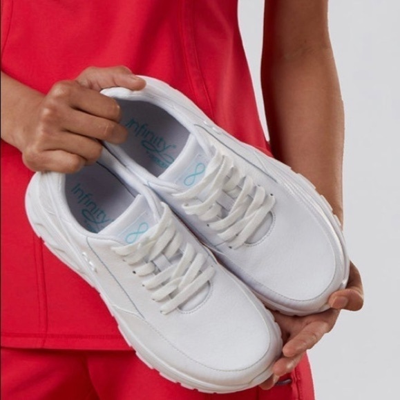 Infinity Flow leather  sneakers, size 9.5, - Picture 1 of 4